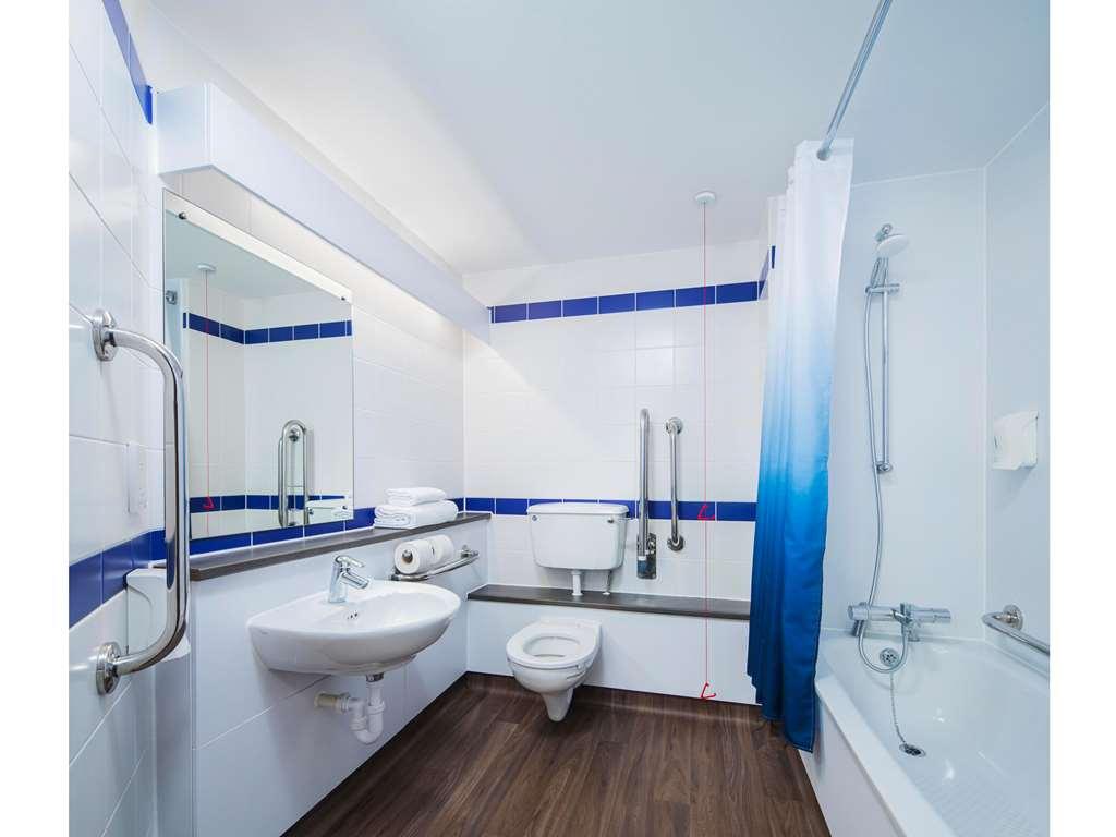 Travelodge Preston Central Ruang foto
