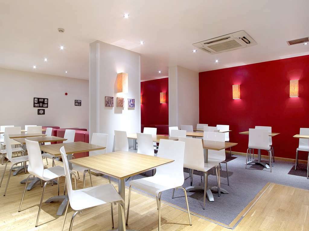 Travelodge Preston Central Restoran foto
